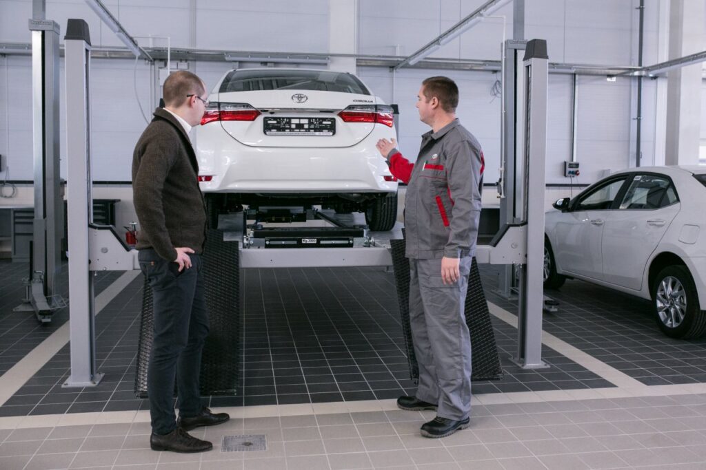 ورشة صيانة مرسيدس بالرياض