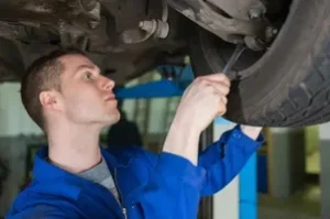 ورشة تصليح سيارات بالرياض